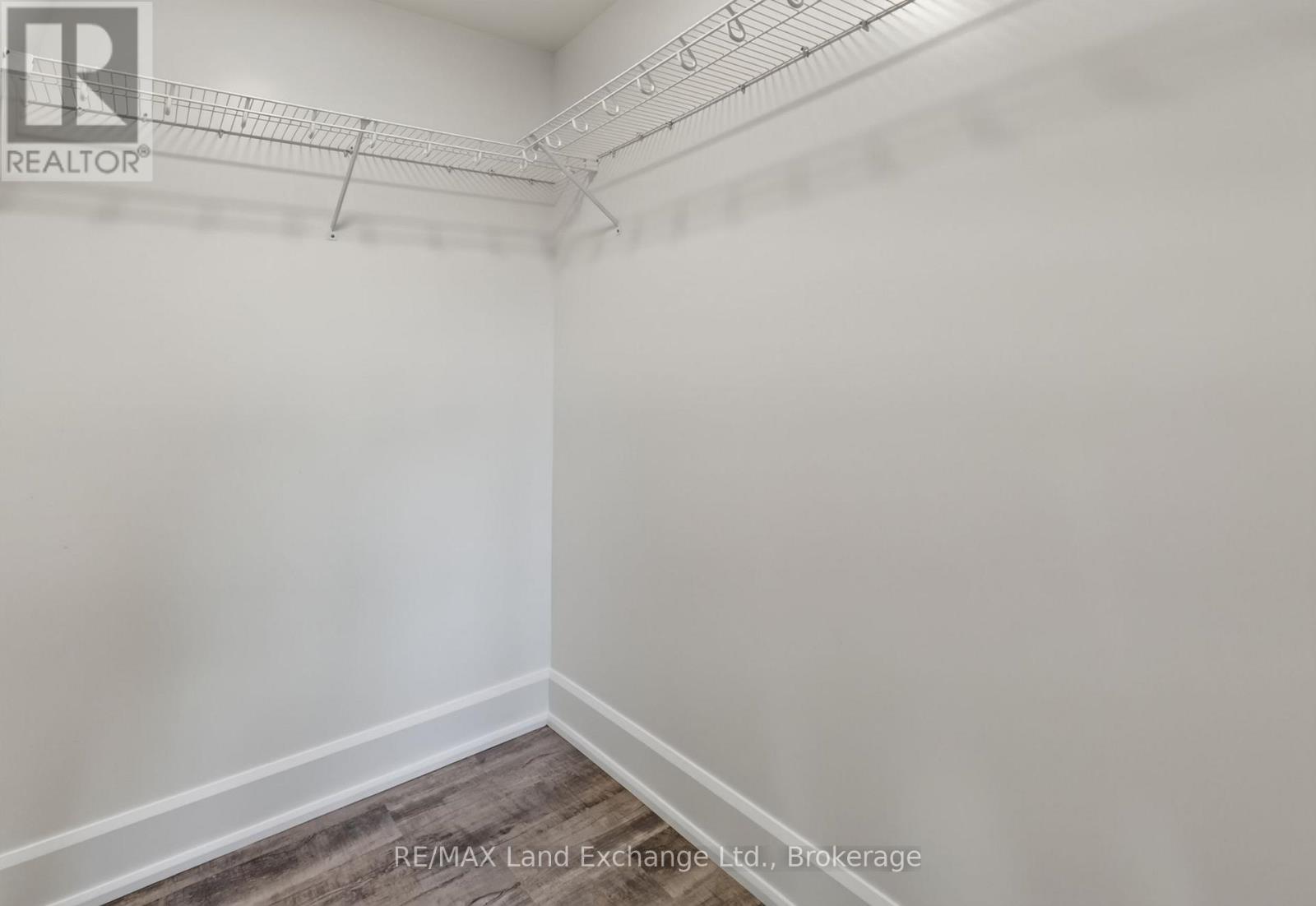 Unit 2 - 8 Golf Links Road, Kincardine, Ontario  N2Z 0G1 - Photo 24 - X12955104