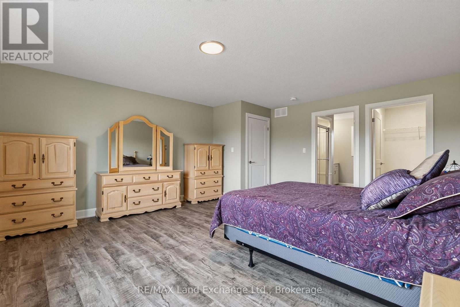 Unit 2 - 8 Golf Links Road, Kincardine, Ontario  N2Z 0G1 - Photo 22 - X12955104