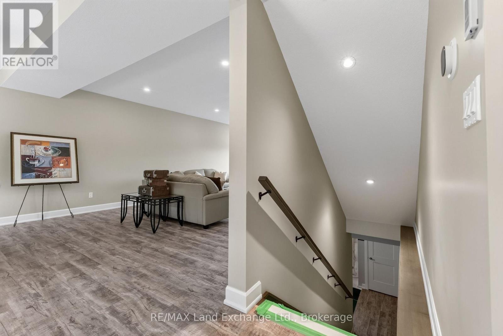 Unit 2 - 8 Golf Links Road, Kincardine, Ontario  N2Z 0G1 - Photo 25 - X12955104