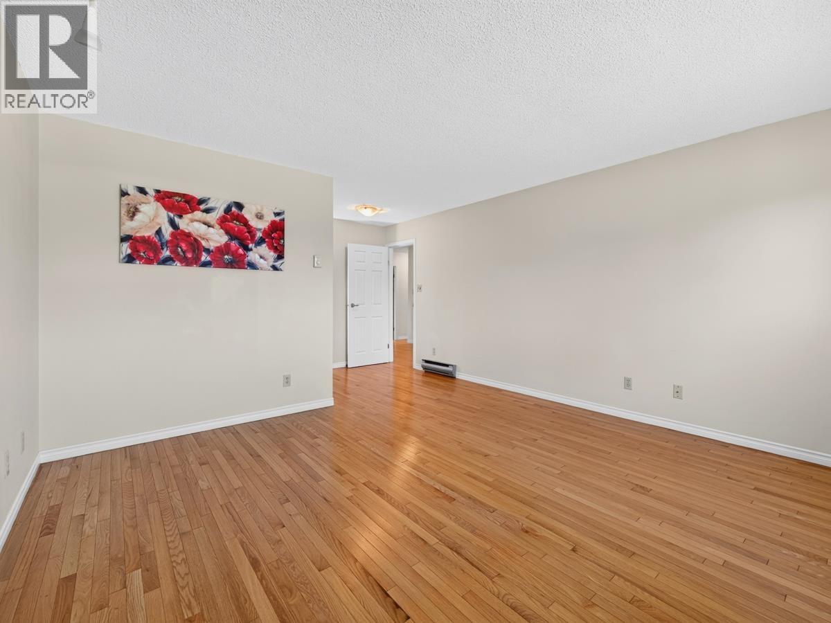 8251 Coldfall Court, Richmond, British Columbia  V7C 4X3 - Photo 20 - R3168334