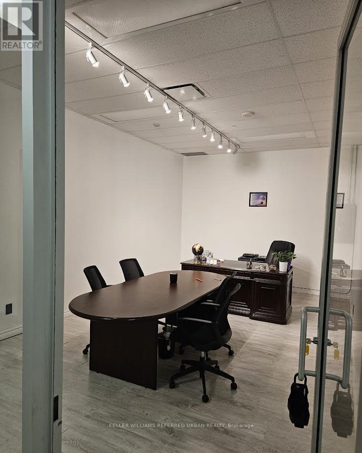 260 - 7163 Yonge Street, Markham (Thornhill), Ontario  L3T 0C6 - Photo 1 - N13815818
