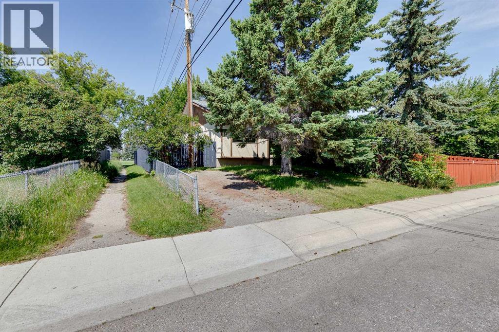 933 Marcombe Drive NE, Calgary, Alberta  T2A 3H2 - Photo 19 - A2327804