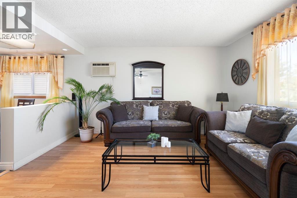 41 Cedardale Road Sw, Calgary, Alberta  T2W 5A7 - Photo 7 - A2346690