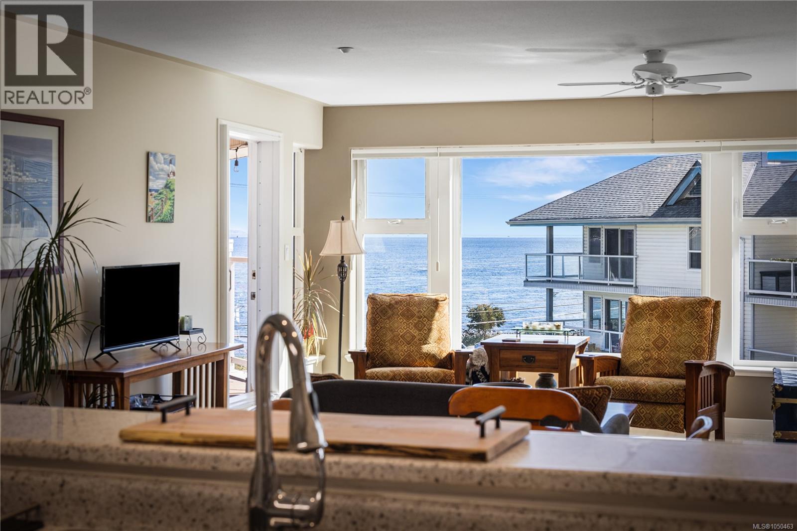 303 350 South Island Hwy, Campbell River, British Columbia  V9W 1A5 - Photo 6 - 1050463