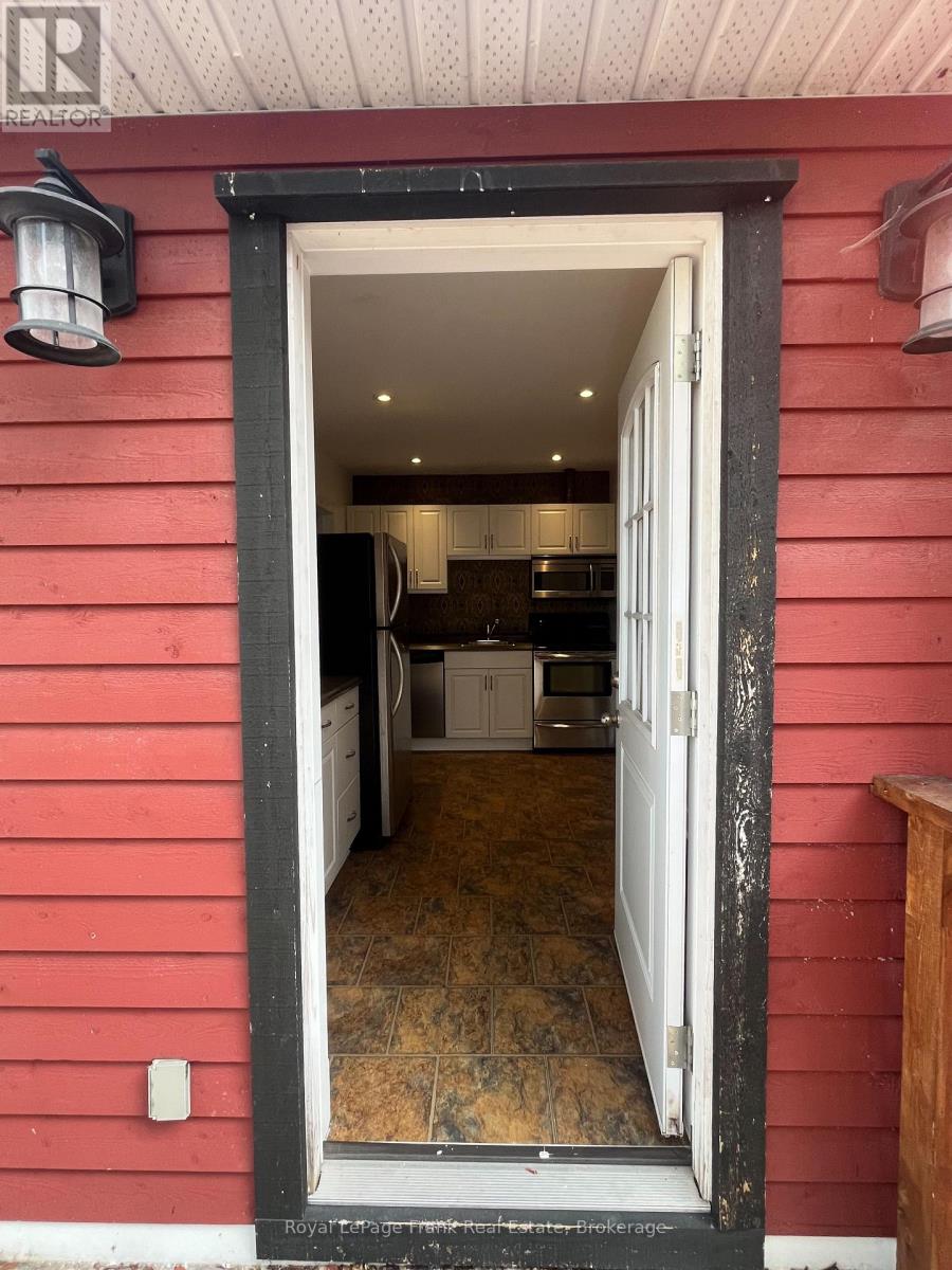 210 Mcdonnel Street, Peterborough, Ontario  K9H 2V9 - Photo 17 - X13814278