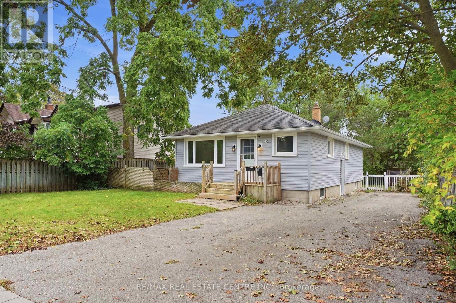 226 Delhi Street, Guelph, Ontario  N1E 4K2 - Photo 3 - X13815724