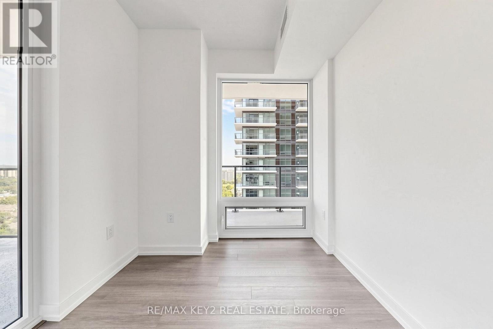 2104 - 4010 Eglinton Avenue W, Toronto, Ontario  M9A 0G5 - Photo 20 - W13809918