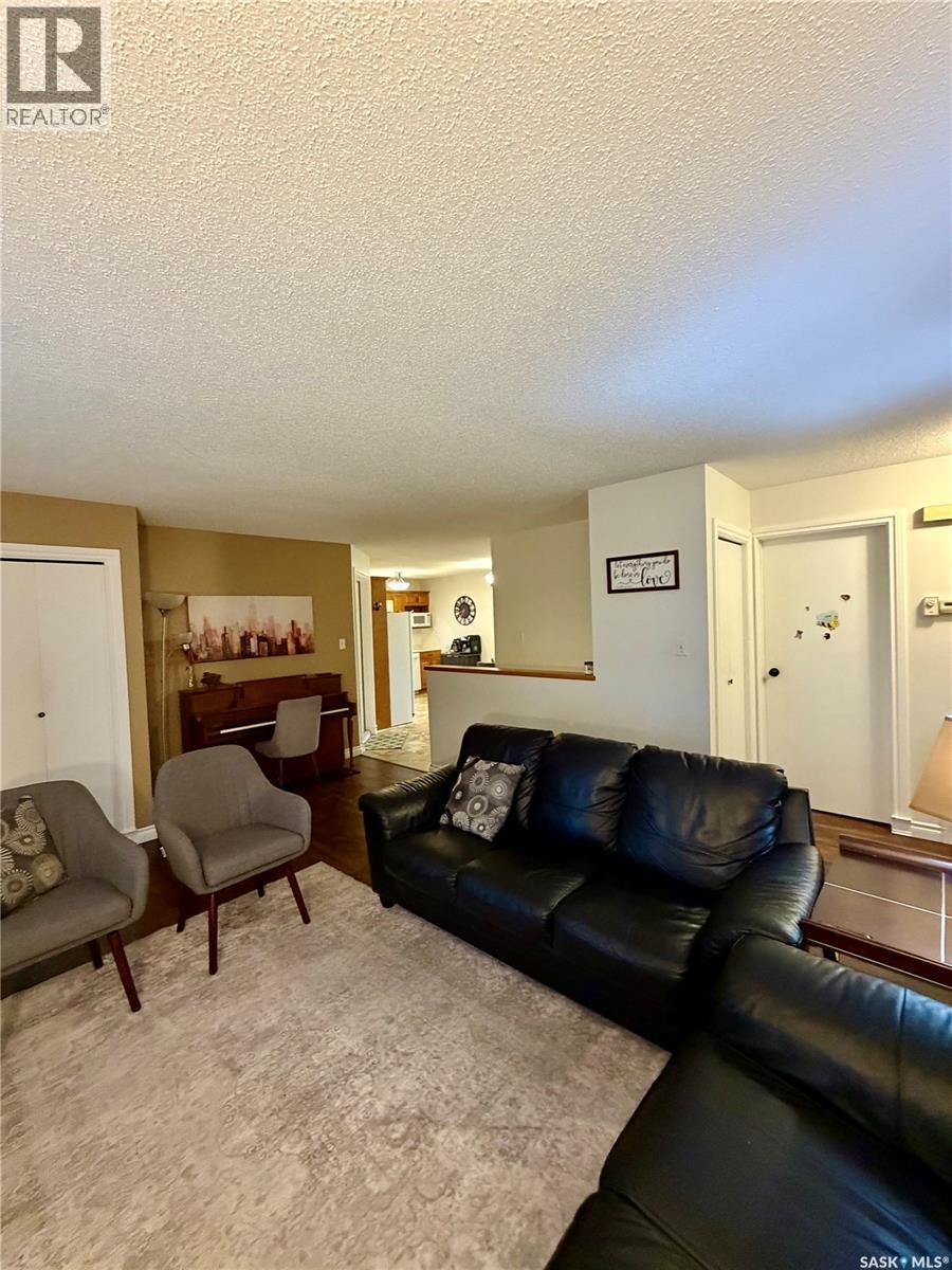 511 Macmillan Street, Hudson Bay, Saskatchewan  S0E 0Y0 - Photo 6 - SK043215