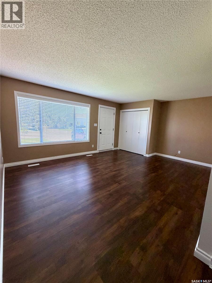 511 Macmillan Street, Hudson Bay, Saskatchewan  S0E 0Y0 - Photo 10 - SK043215