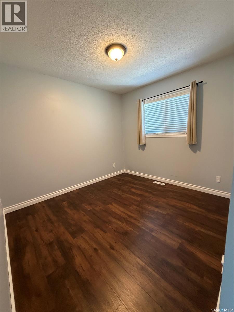 511 Macmillan Street, Hudson Bay, Saskatchewan  S0E 0Y0 - Photo 30 - SK043215
