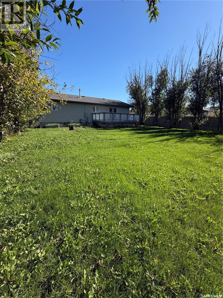 511 Macmillan Street, Hudson Bay, Saskatchewan  S0E 0Y0 - Photo 43 - SK043215