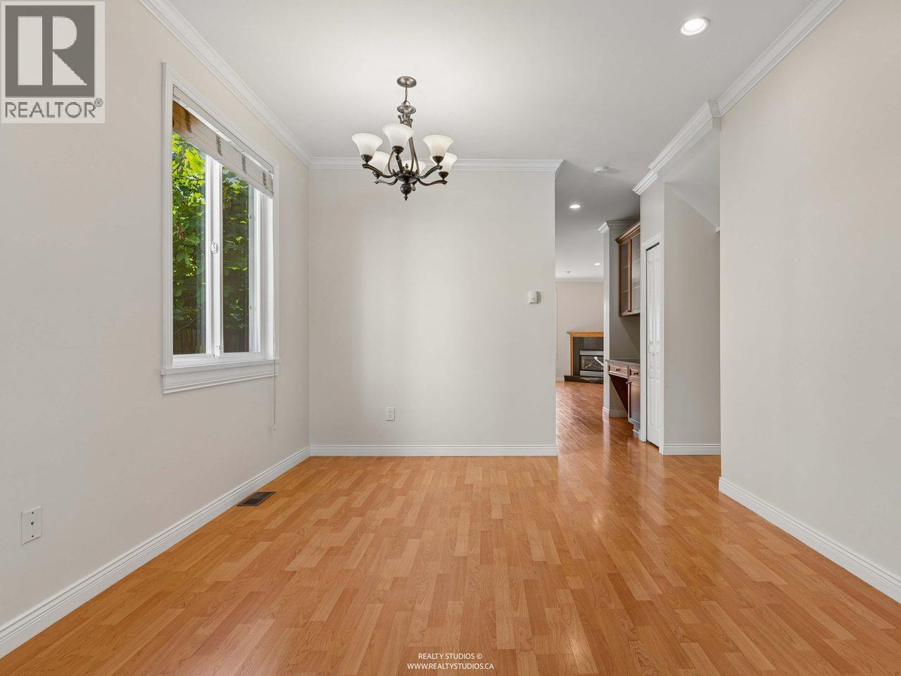 247 E 19th Street, North Vancouver, British Columbia  V7L 2Z1 - Photo 11 - R3167962