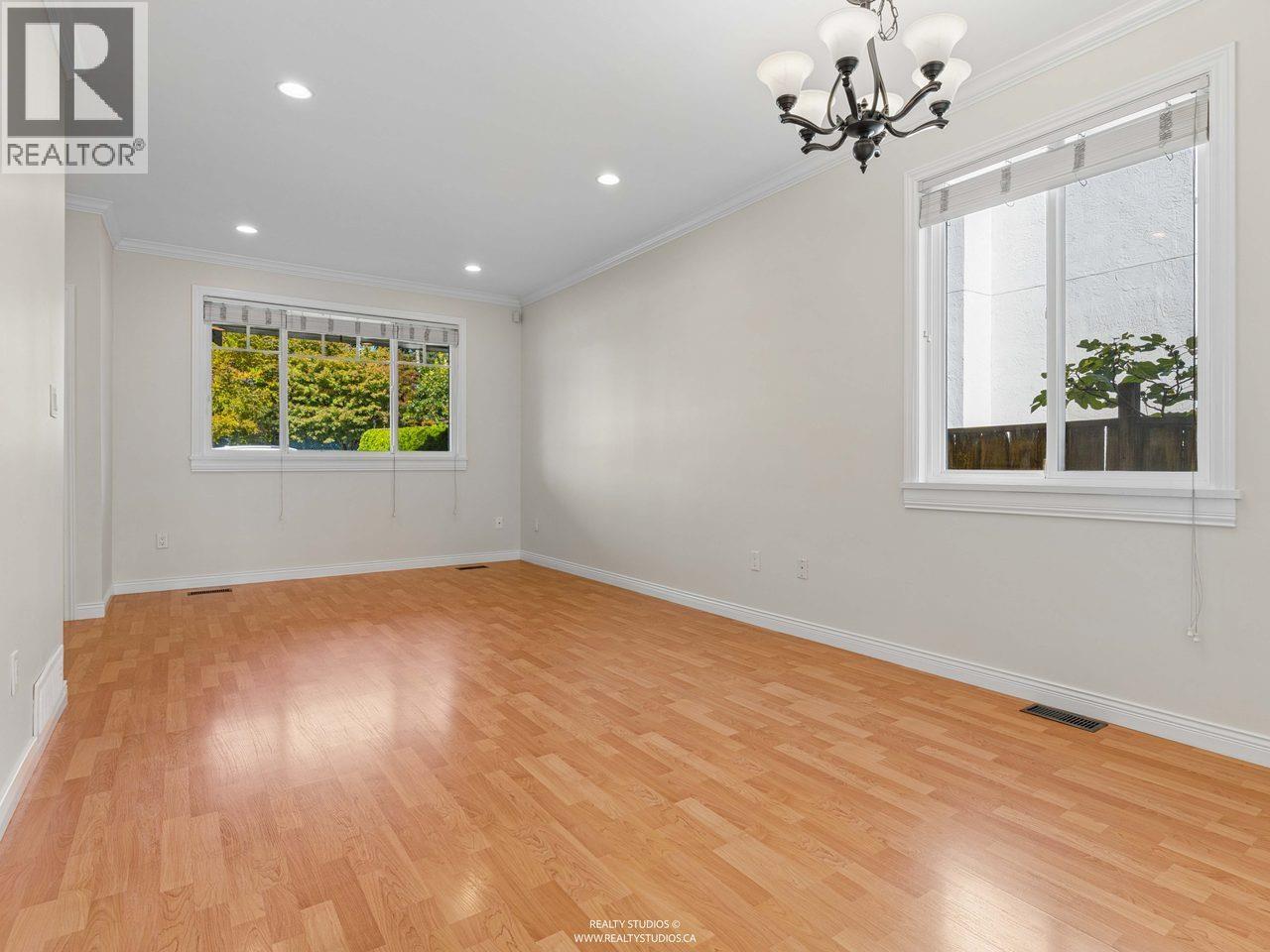 247 E 19th Street, North Vancouver, British Columbia  V7L 2Z1 - Photo 10 - R3167962