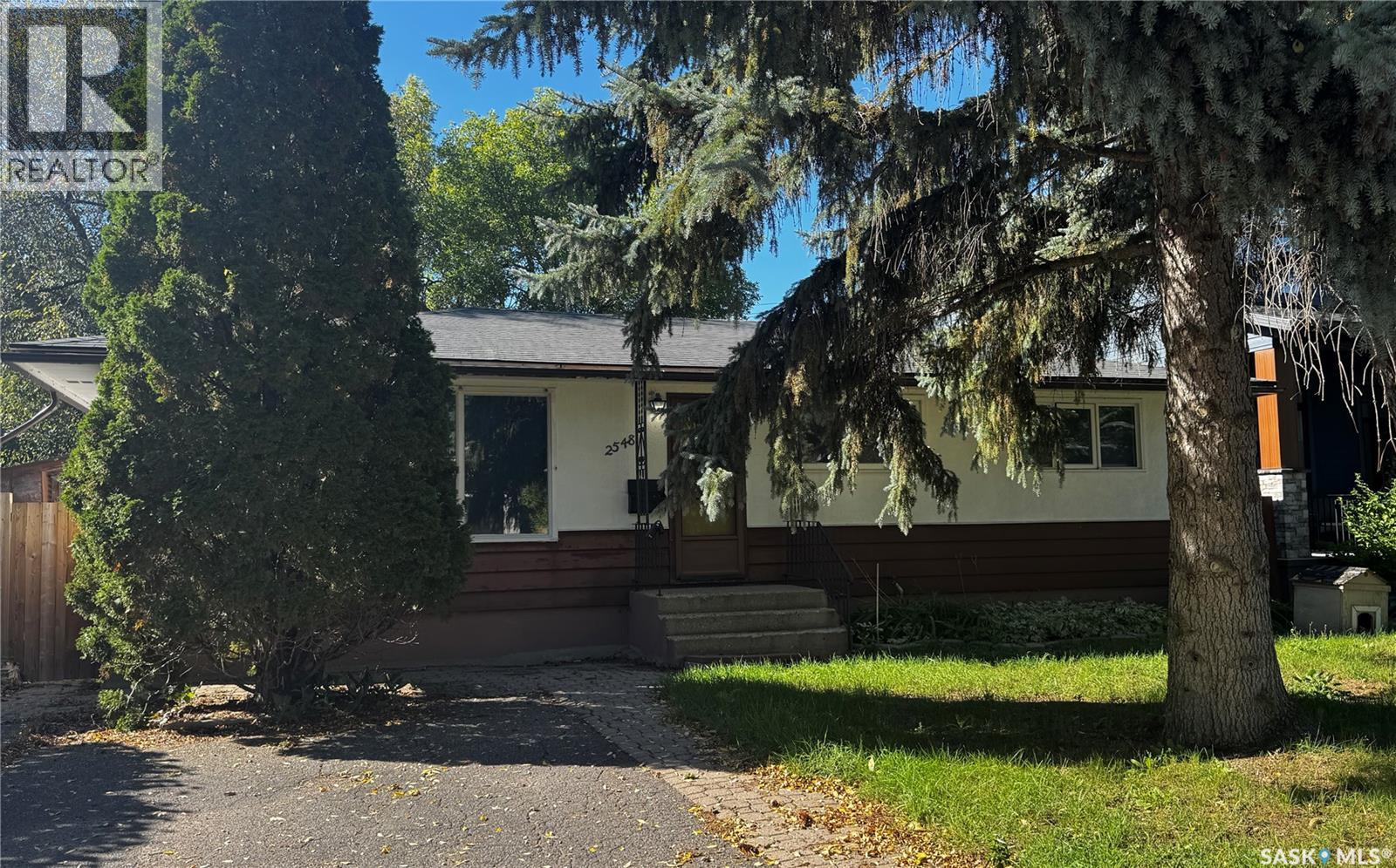 2548 Garnet Street, Regina, Saskatchewan  S4T 3A5 - Photo 1 - SK049136