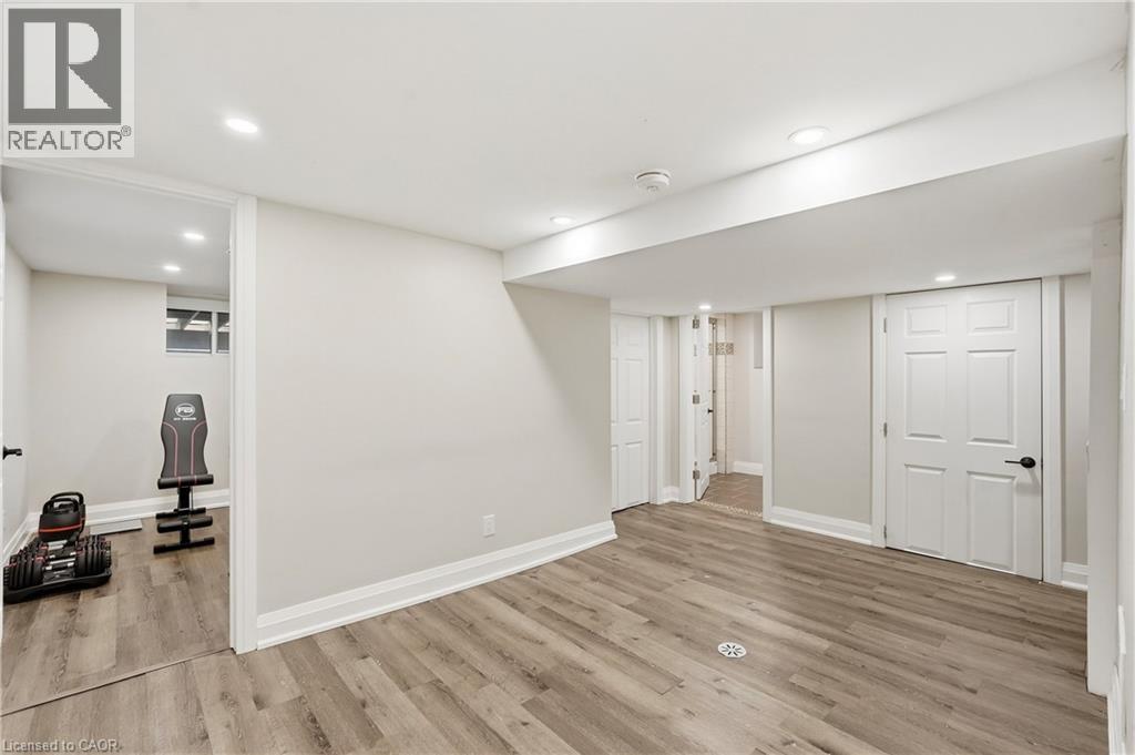 25 Fairholt Road S, Hamilton, Ontario  L8M 2T2 - Photo 28 - 40864109