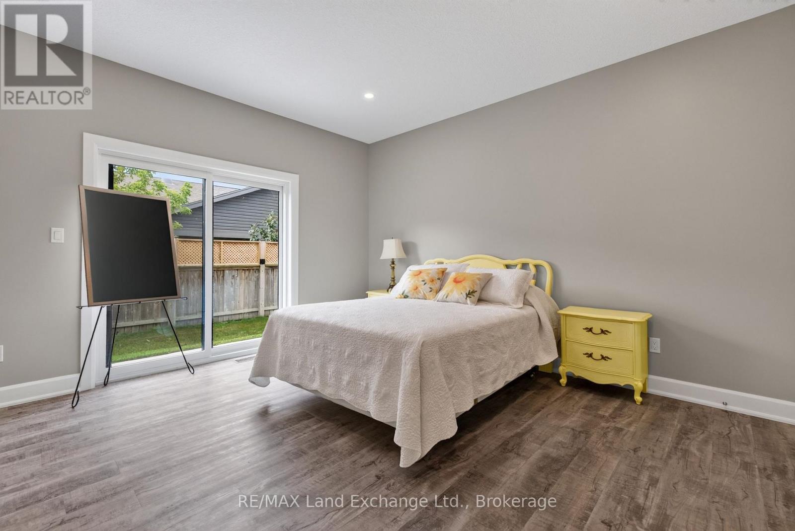 Unit 4 - 8 Golf Links Road, Kincardine, Ontario  N2Z 0G1 - Photo 17 - X12955168