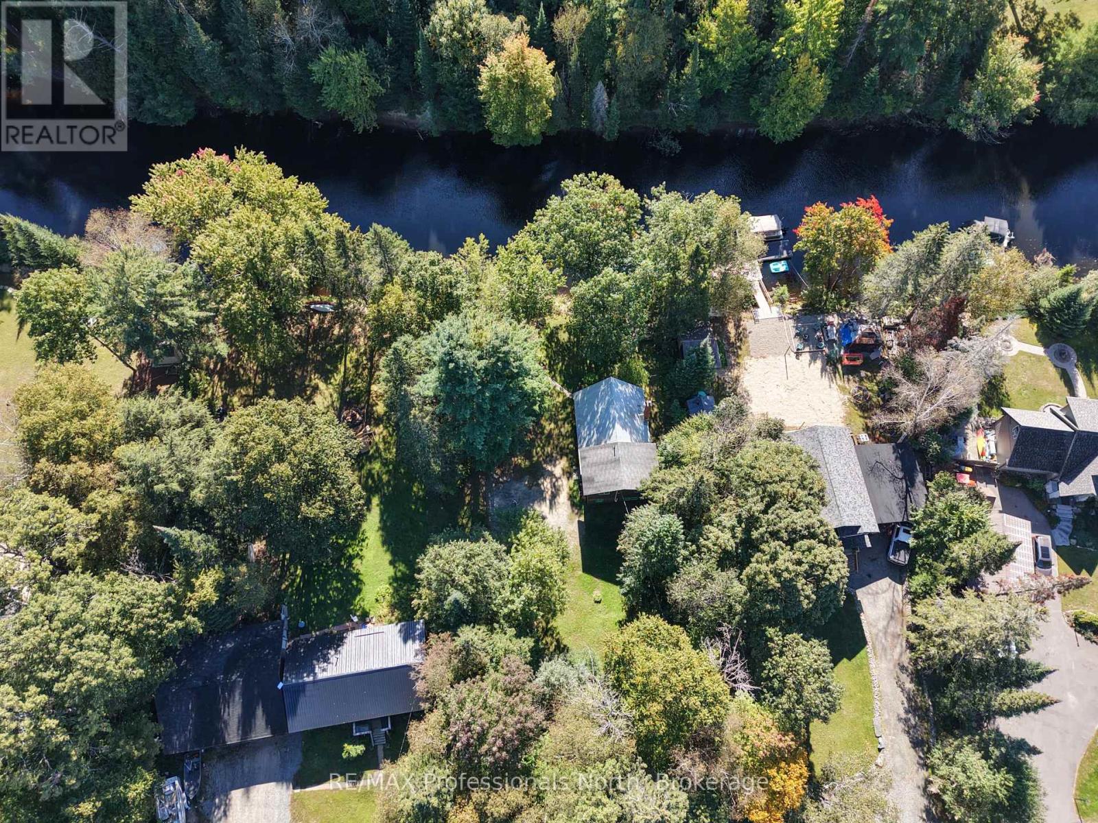 19 Glen Acres Road, Huntsville, Ontario  P1H 1N6 - Photo 8 - X13737390