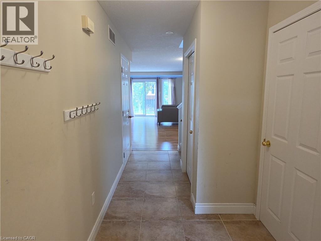 564 Wild Iris Avenue, Waterloo, Ontario  N2V 2X5 - Photo 8 - 40864862