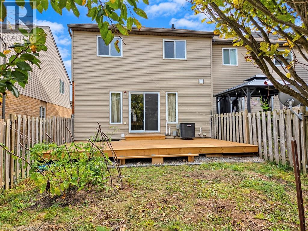 564 Wild Iris Avenue, Waterloo, Ontario  N2V 2X5 - Photo 37 - 40864862