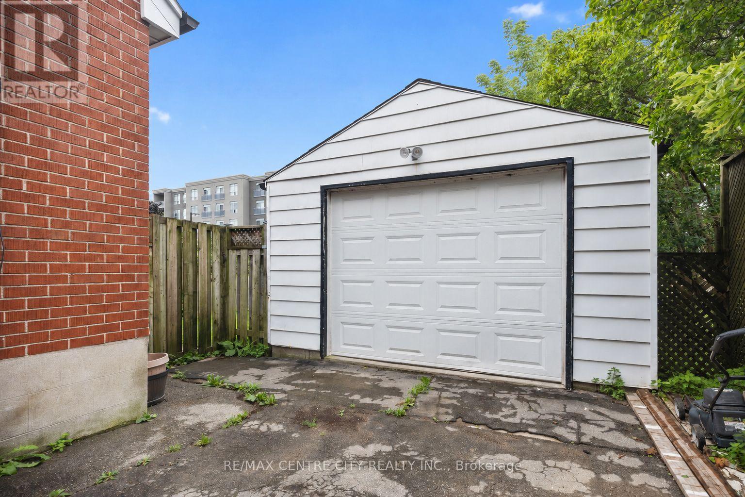 529 Highbury Avenue N, London East, Ontario  N5W 4K6 - Photo 35 - X13815888