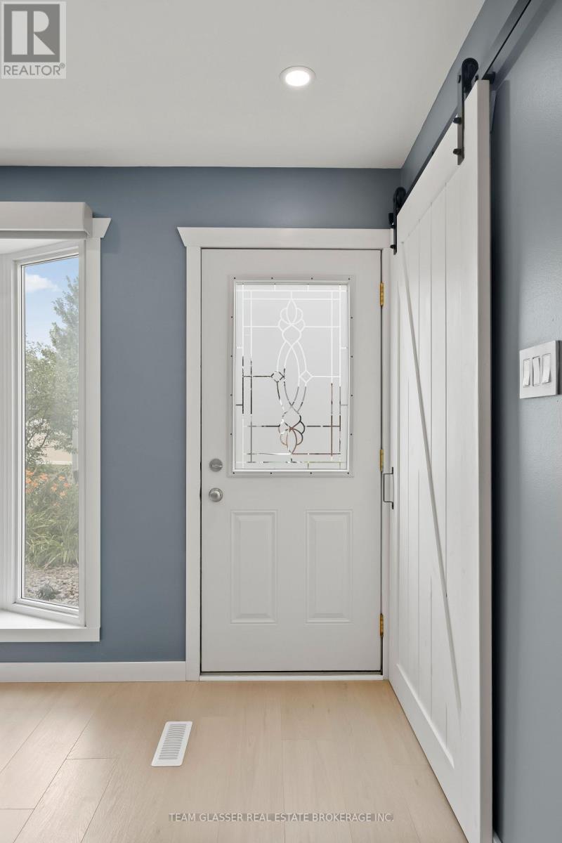 6 Heath Place, London South, Ontario  N5Z 4G6 - Photo 6 - X13816010
