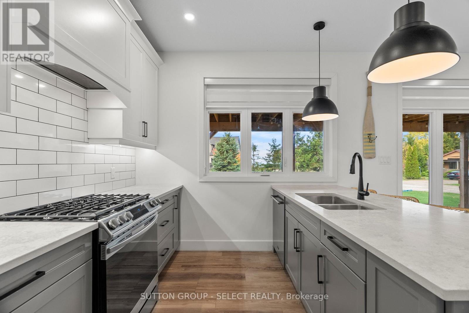 33977 Kildeer Drive, Bluewater, Ontario  N0M 1N0 - Photo 12 - X13816028