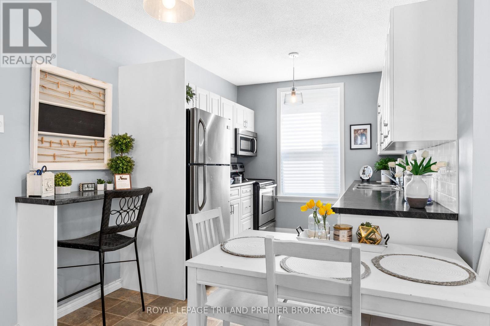 1284 Springbank Avenue, London South, Ontario  N6K 1Z8 - Photo 8 - X13816096