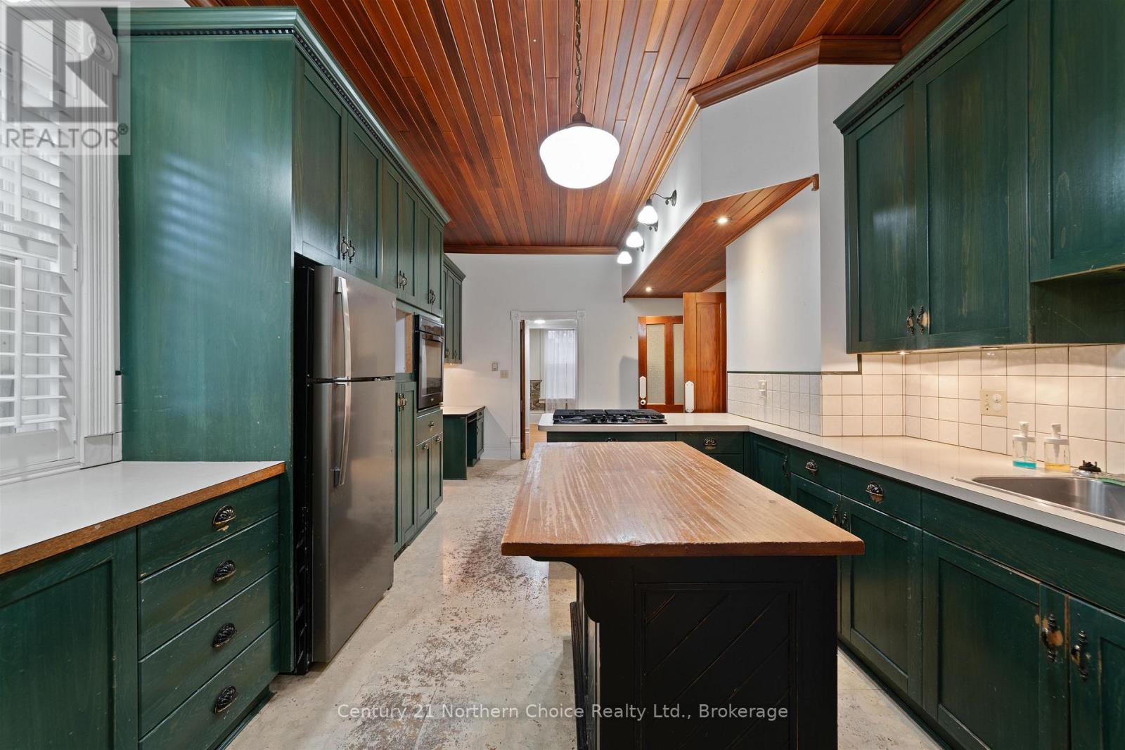 127 FIFTH AVENUE S photo 16