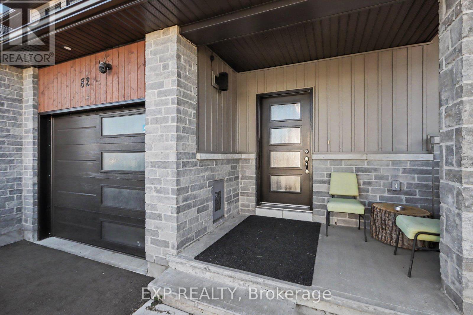 82 Morgan Clouthier Way, Arnprior, Ontario K7S 0K1 - Photo 3 - X13815996