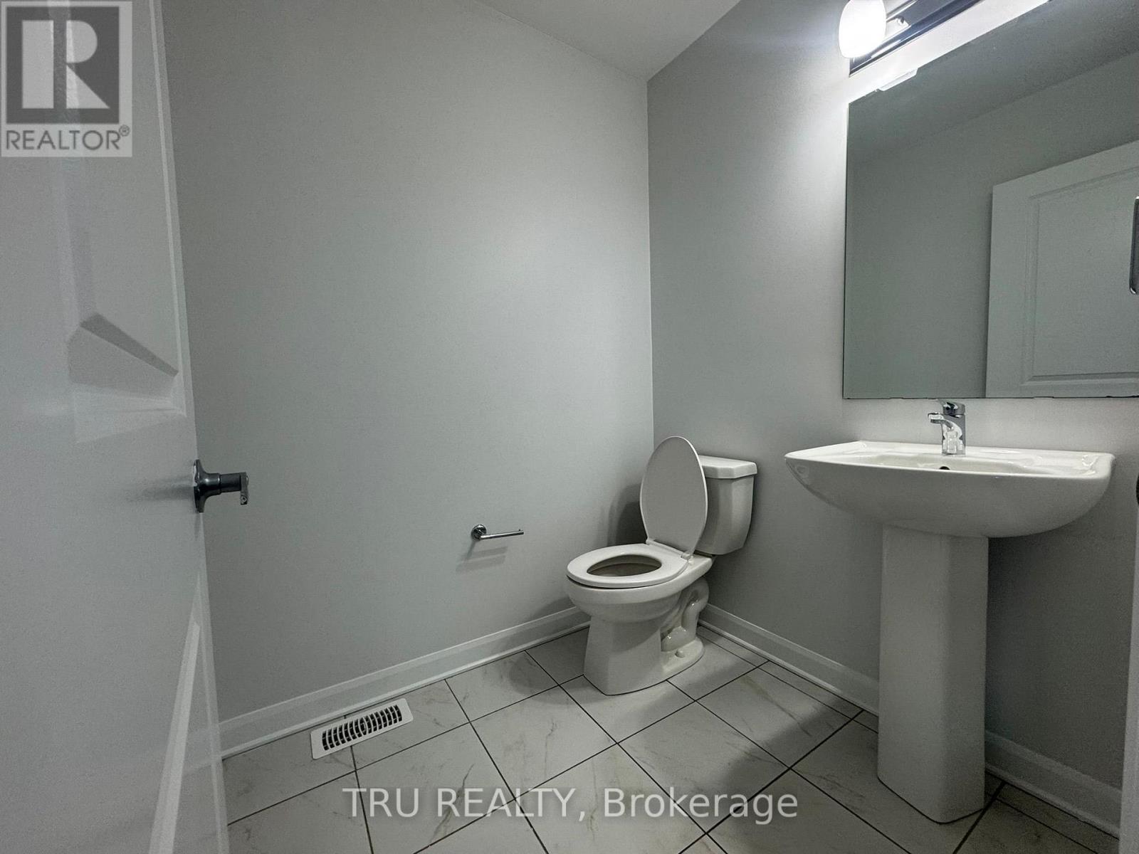 76 Osler Street, Ottawa, Ontario  K2W 0M1 - Photo 4 - X13816016