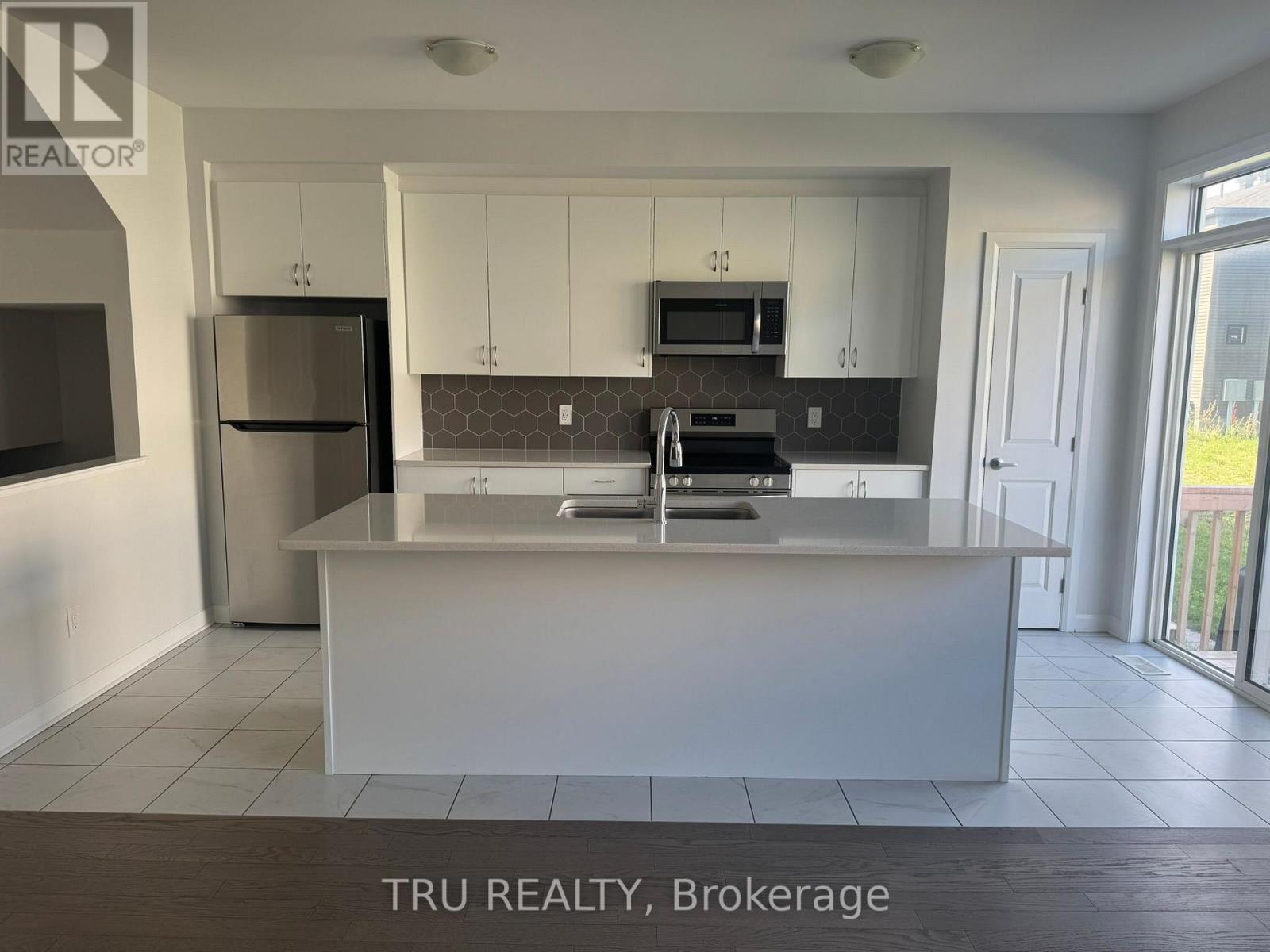 76 Osler Street, Ottawa, Ontario  K2W 0M1 - Photo 8 - X13816016