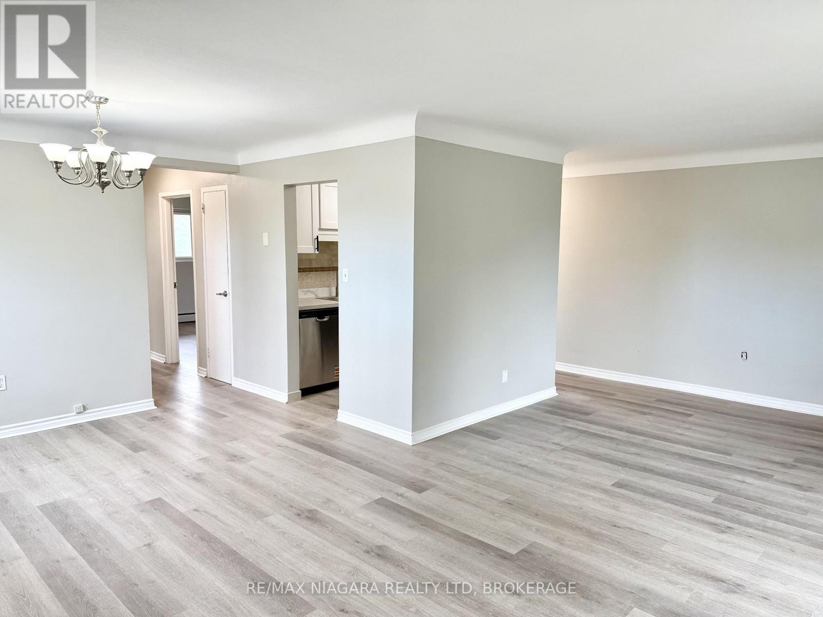 7 - 286 Vine Street, St. Catharines, Ontario  L2M 4T3 - Photo 11 - X13508024
