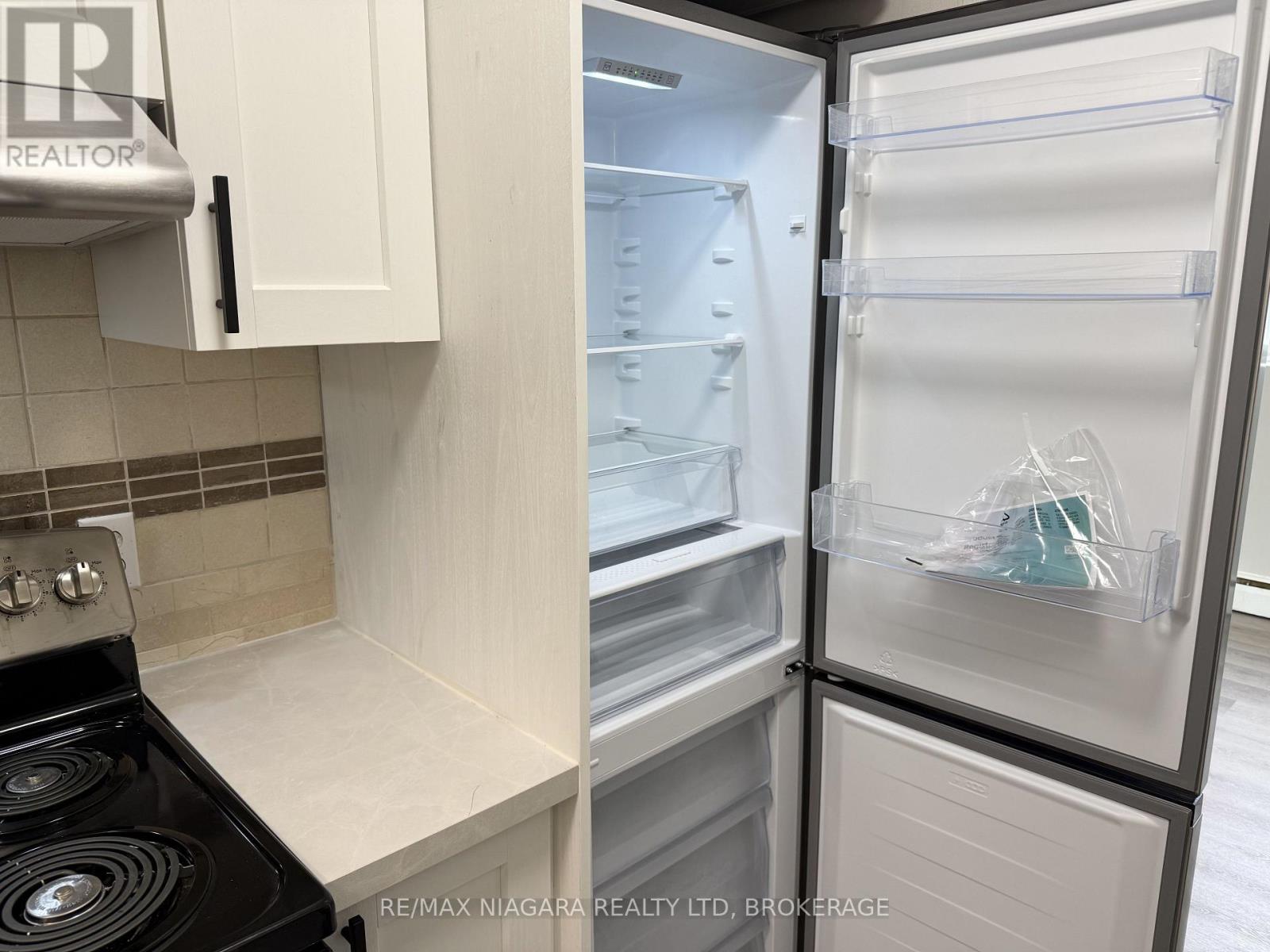 7 - 286 Vine Street, St. Catharines, Ontario  L2M 4T3 - Photo 23 - X13508024