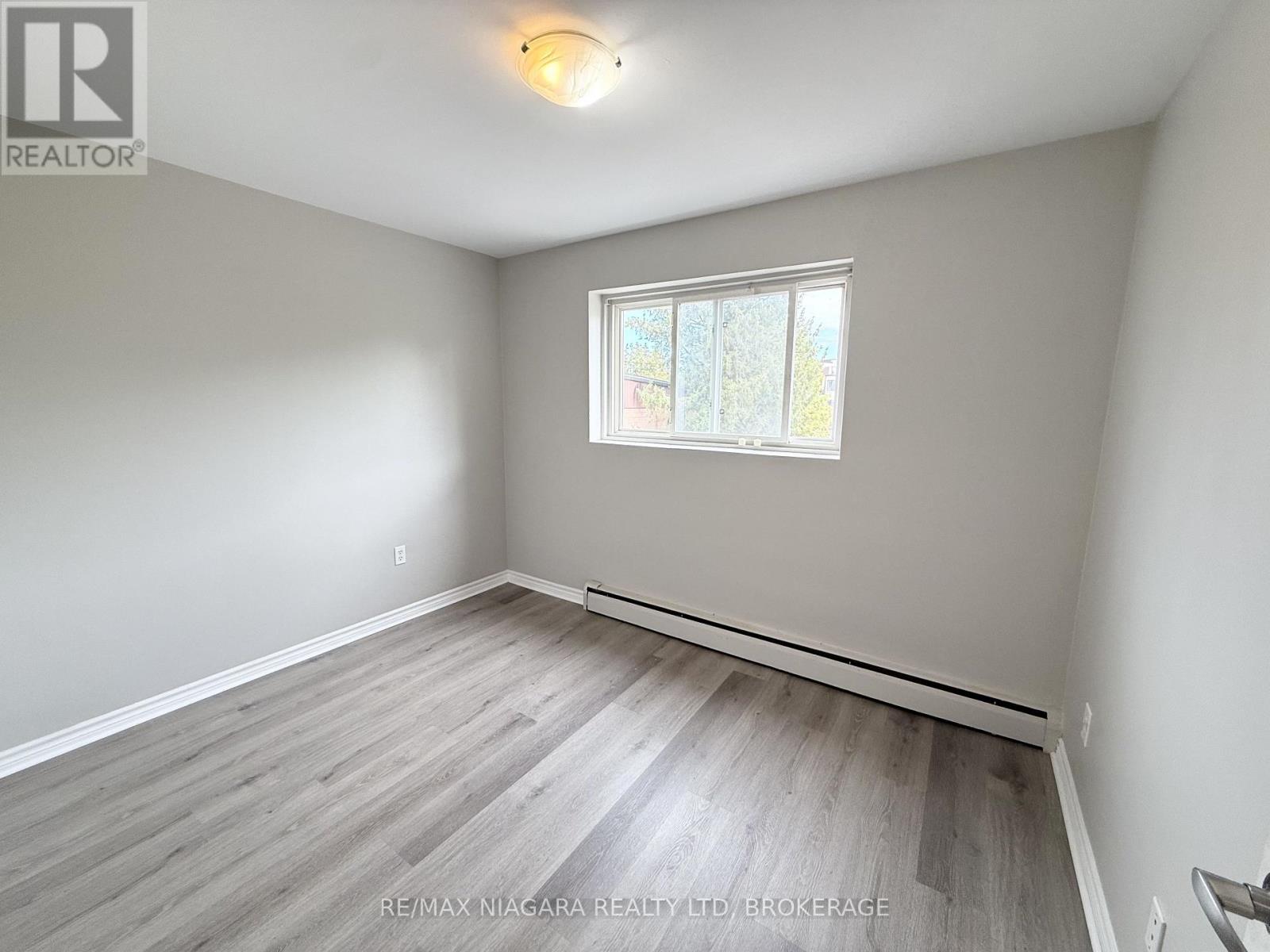 7 - 286 Vine Street, St. Catharines, Ontario  L2M 4T3 - Photo 29 - X13508024