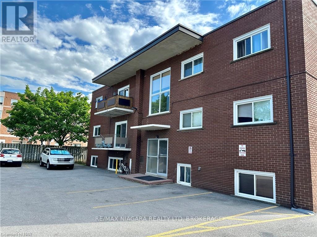 7 - 286 Vine Street, St. Catharines, Ontario  L2M 4T3 - Photo 3 - X13508024