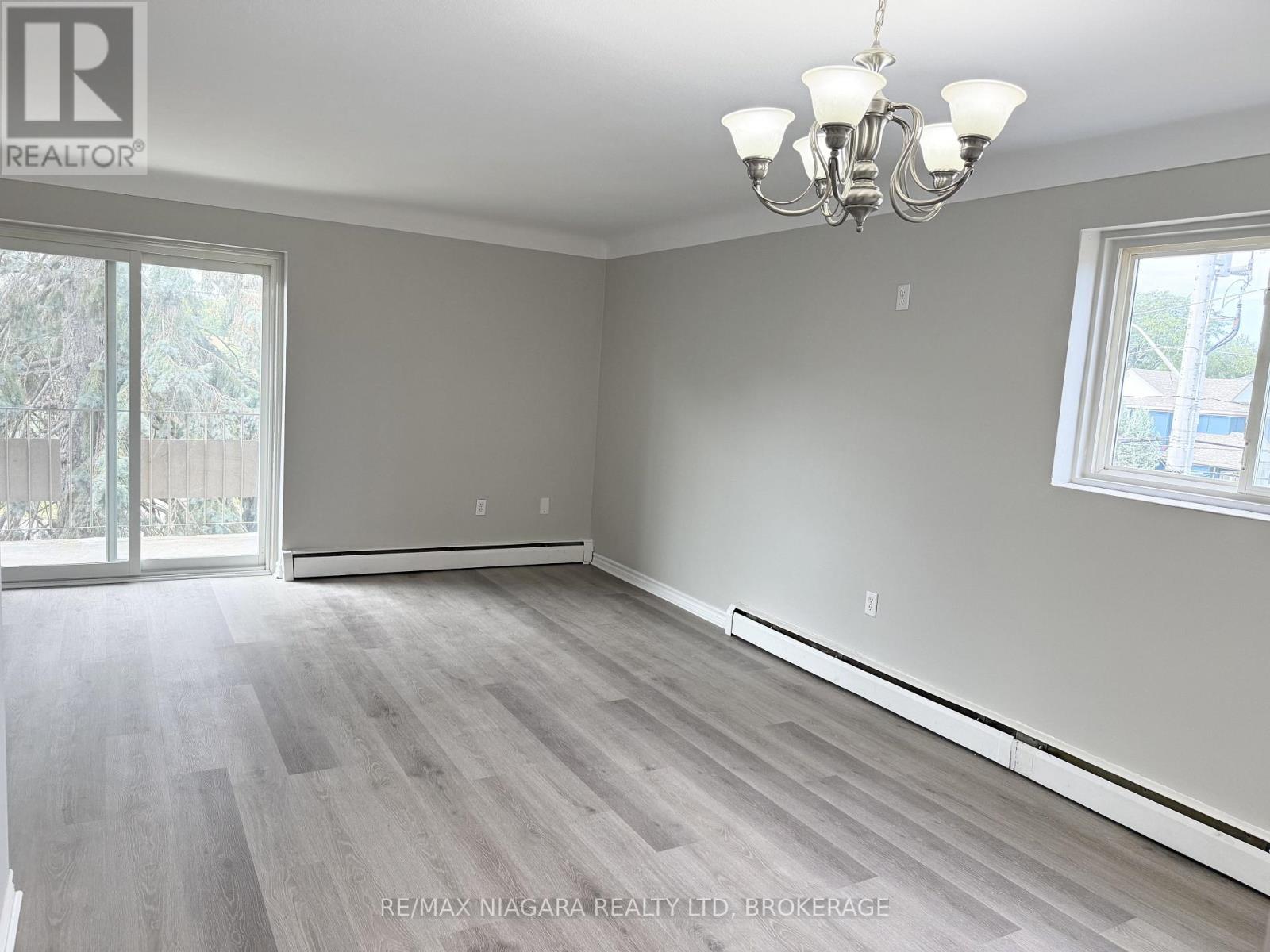 7 - 286 Vine Street, St. Catharines, Ontario  L2M 4T3 - Photo 34 - X13508024