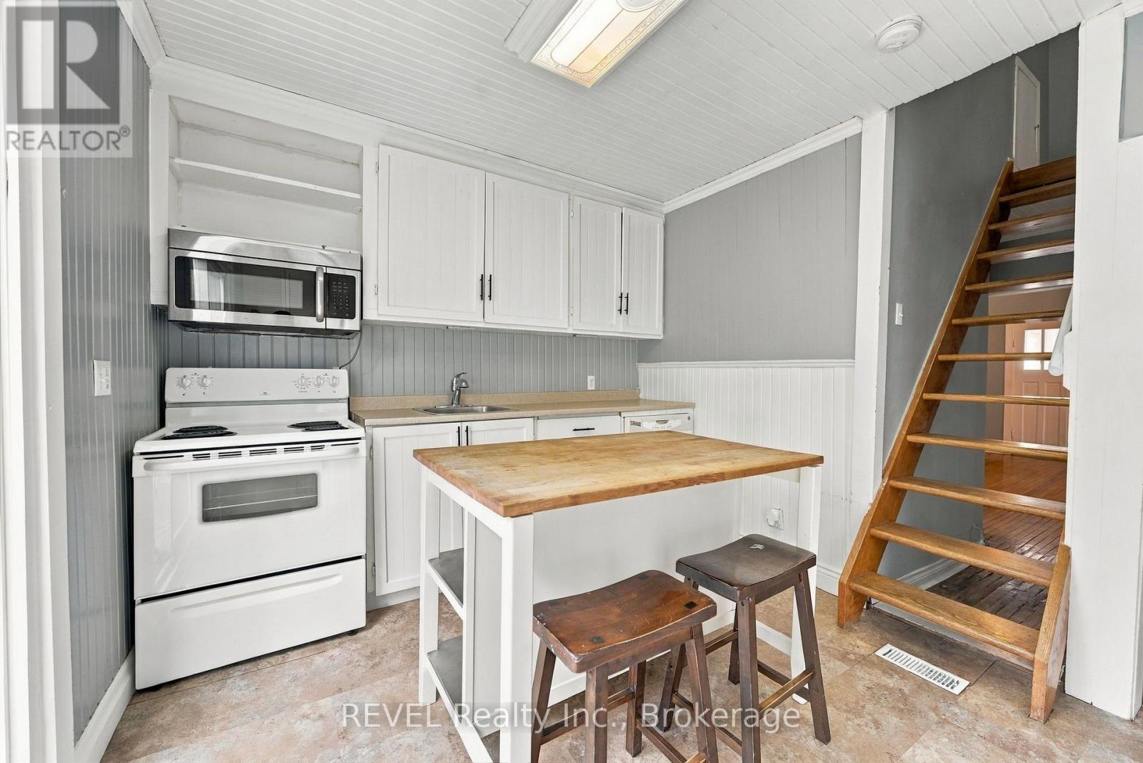 61 Patricia Street, Thorold, Ontario  L2V 3V9 - Photo 18 - X13815868