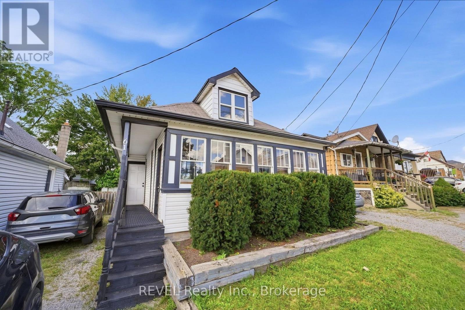 61 Patricia Street, Thorold, Ontario  L2V 3V9 - Photo 3 - X13815868