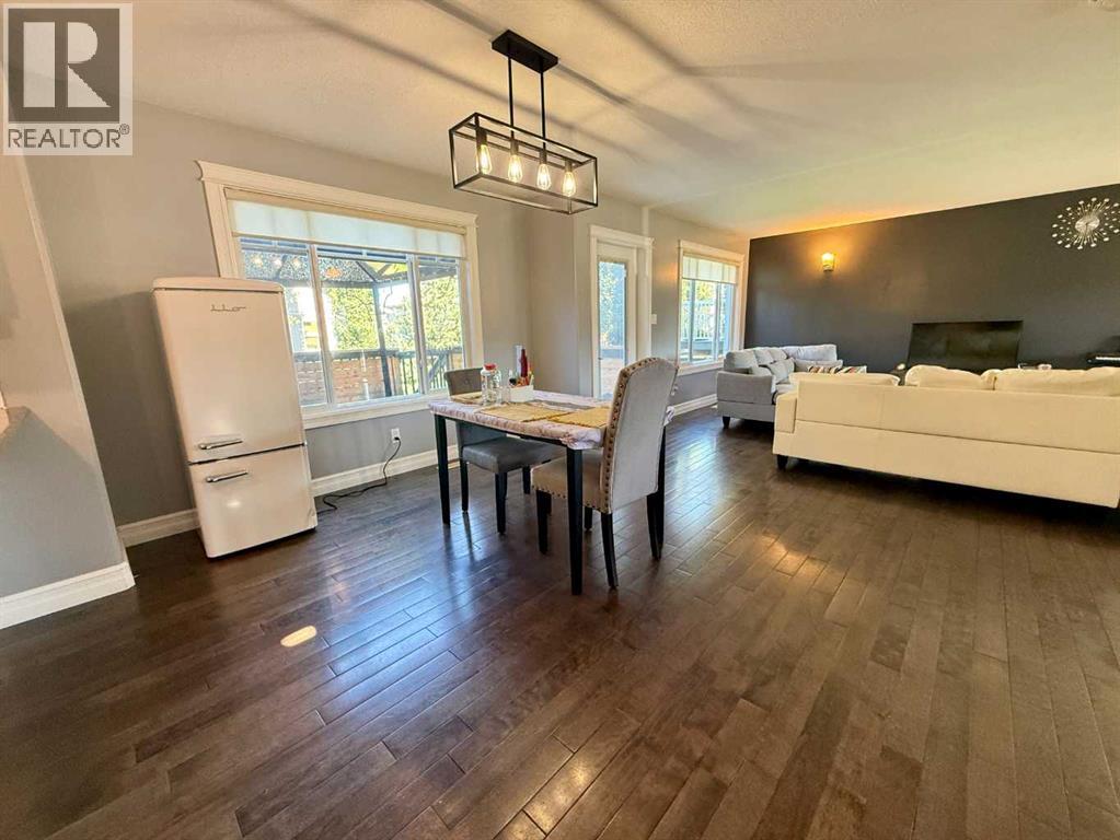46 Spruce Road, Whitecourt, Alberta  T7S 0C7 - Photo 6 - A2345794