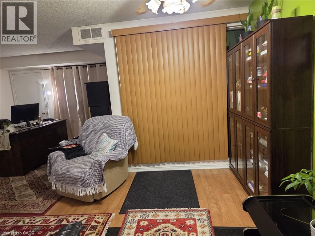 240 Quigley Road Unit# 201, Hamilton, Ontario  L8K 5M9 - Photo 15 - 40865679