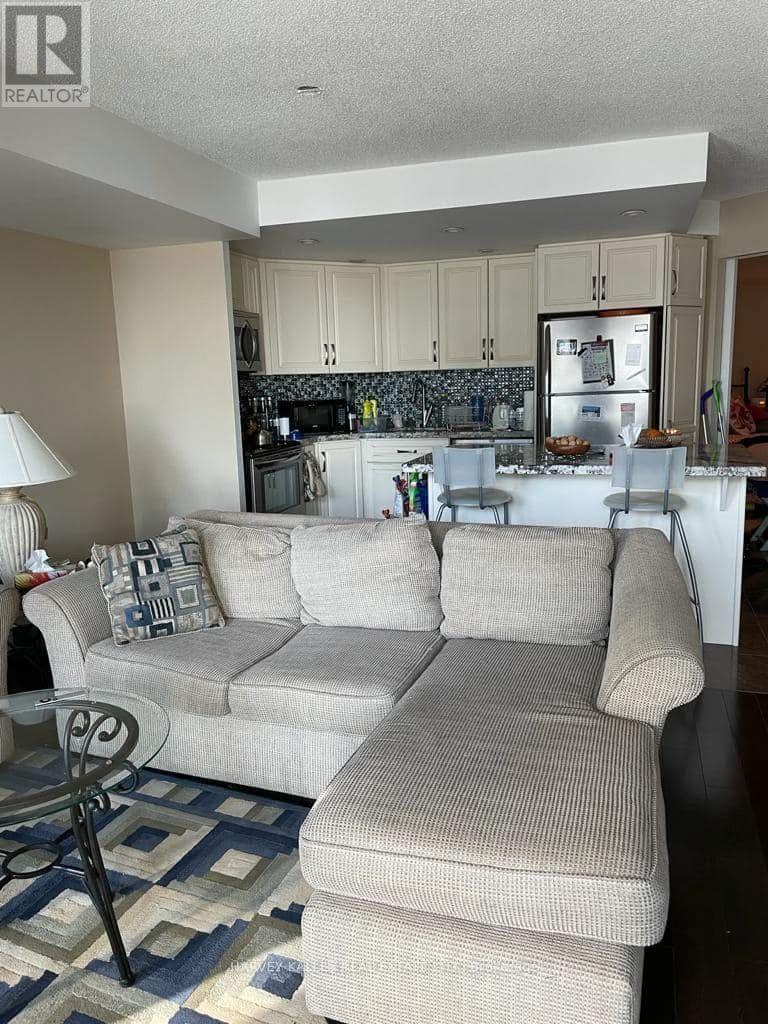 610 - 8 York Street, Toronto, Ontario  M5J 2Y2 - Photo 2 - C13816046