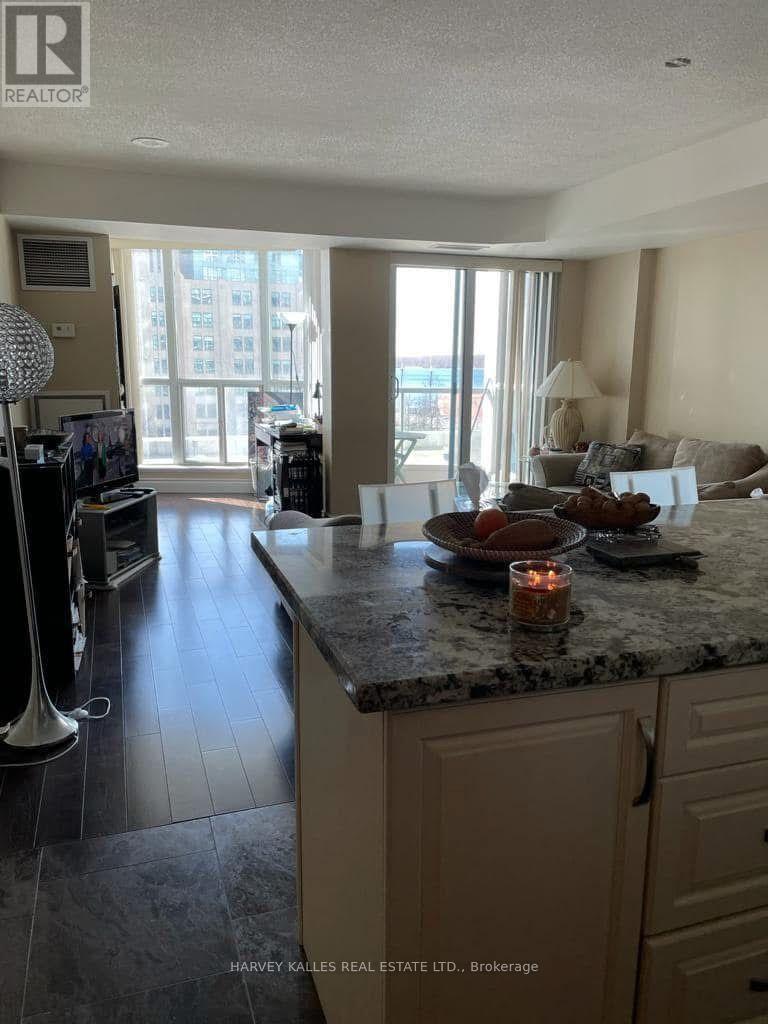 610 - 8 York Street, Toronto, Ontario  M5J 2Y2 - Photo 4 - C13816046