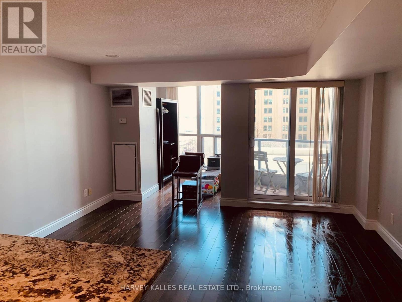 610 - 8 York Street, Toronto, Ontario  M5J 2Y2 - Photo 5 - C13816046
