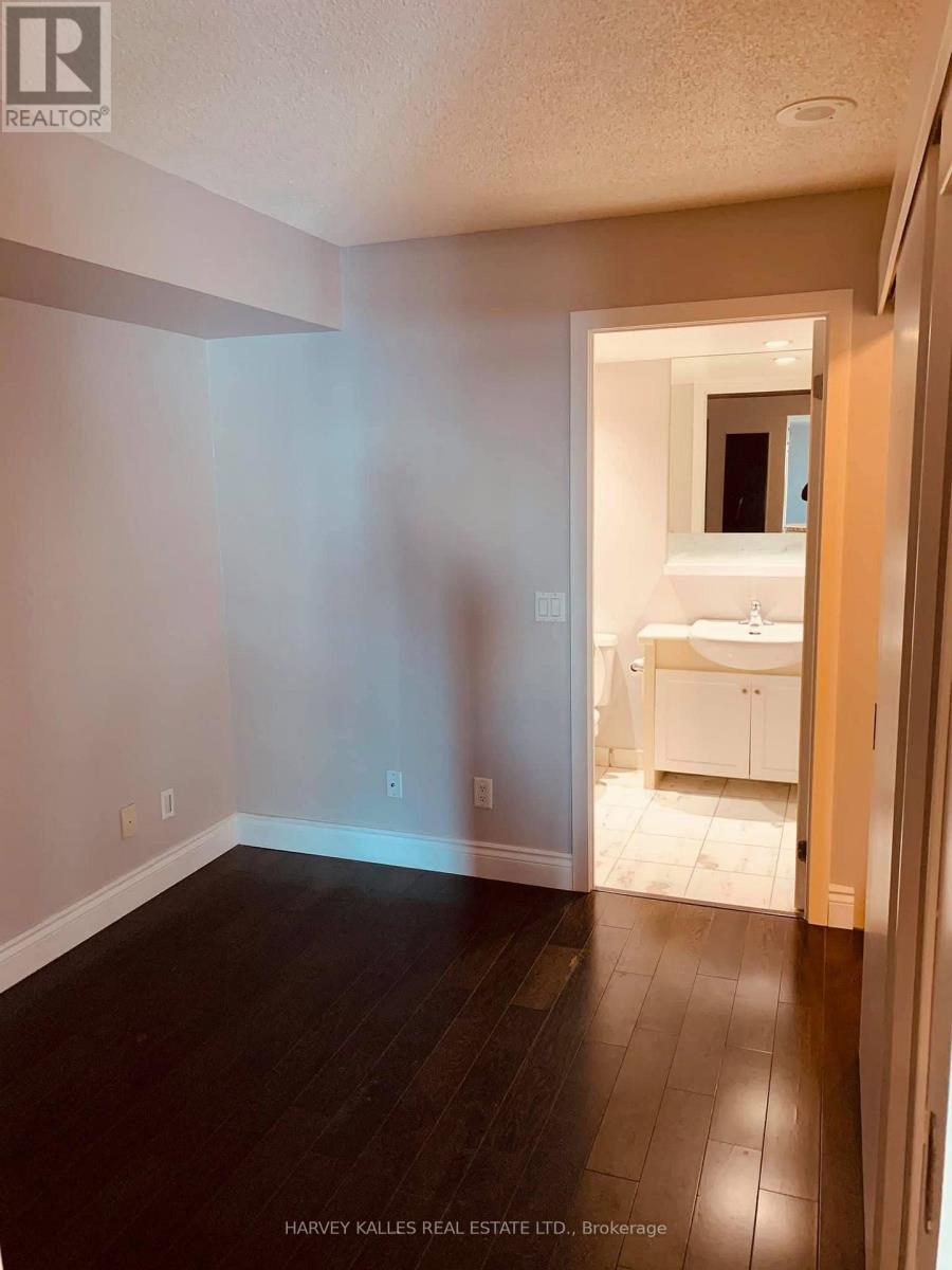 610 - 8 York Street, Toronto, Ontario  M5J 2Y2 - Photo 7 - C13816046