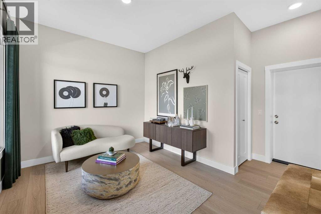 712 Sovereign Common Sw, Calgary, Alberta  T3C 3Y3 - Photo 2 - A2346831