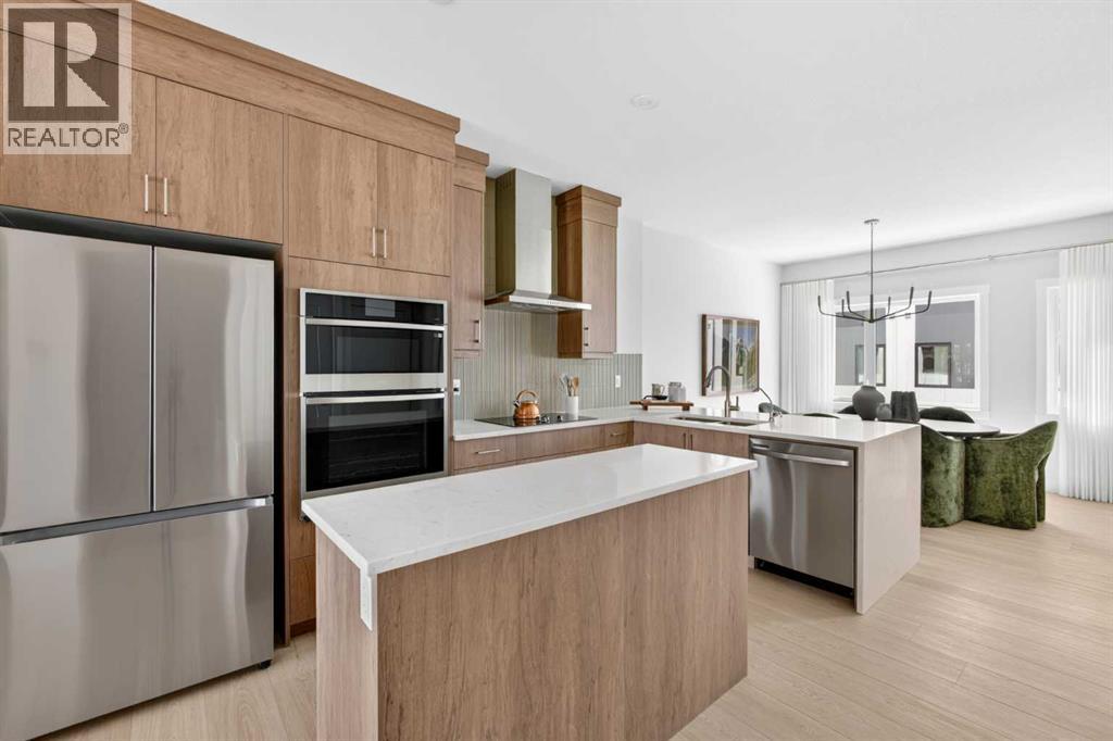 712 Sovereign Common Sw, Calgary, Alberta  T3C 3Y3 - Photo 6 - A2346831