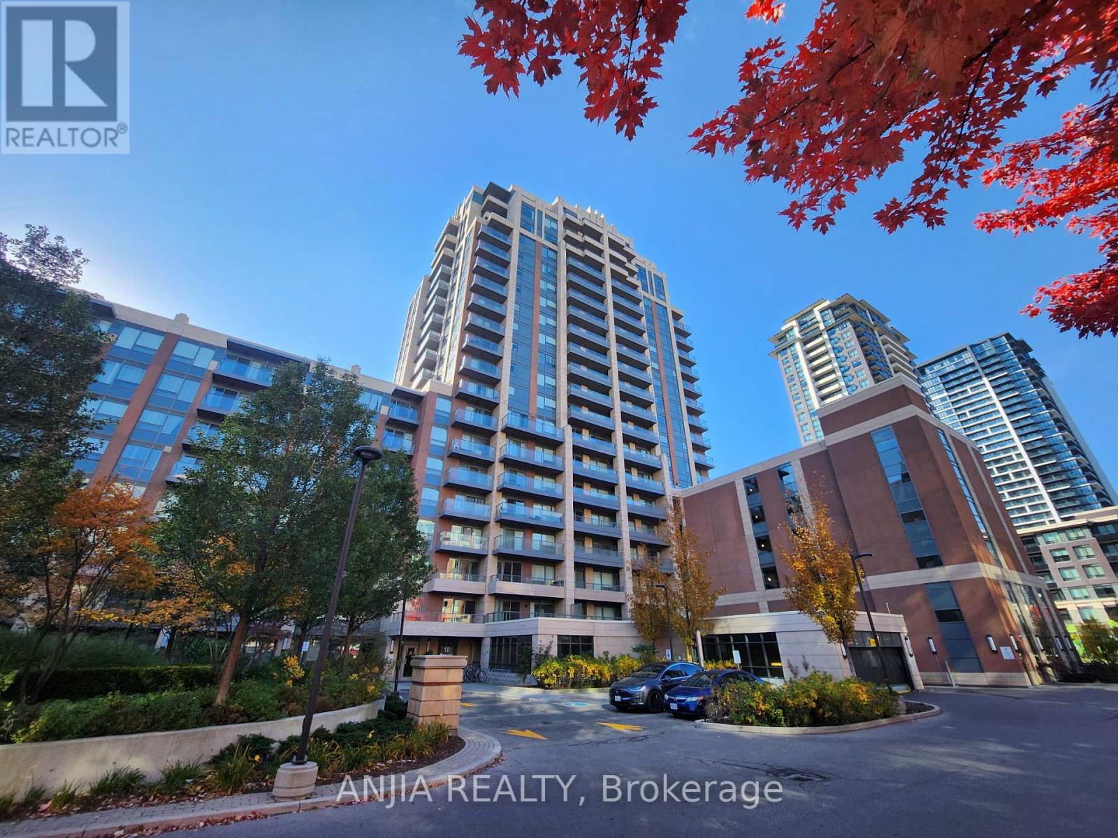 901 - 18 UPTOWN DRIVE, Markham, Ontario