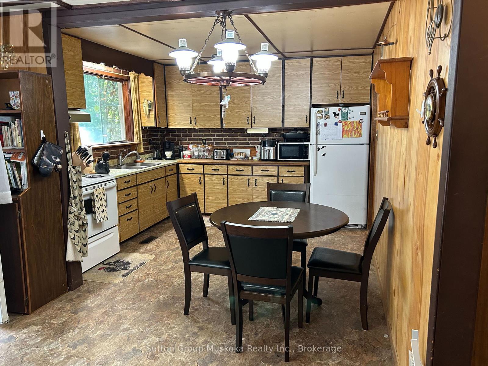 120 Line Hill Road, Huntsville, Ontario  P1H 1H4 - Photo 4 - X13816098