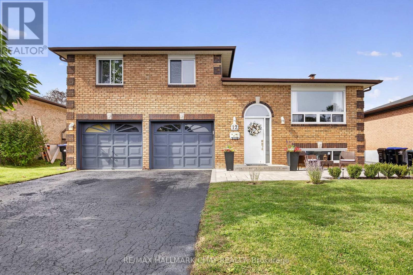 12 MANSONIC WAY, Essa, Ontario