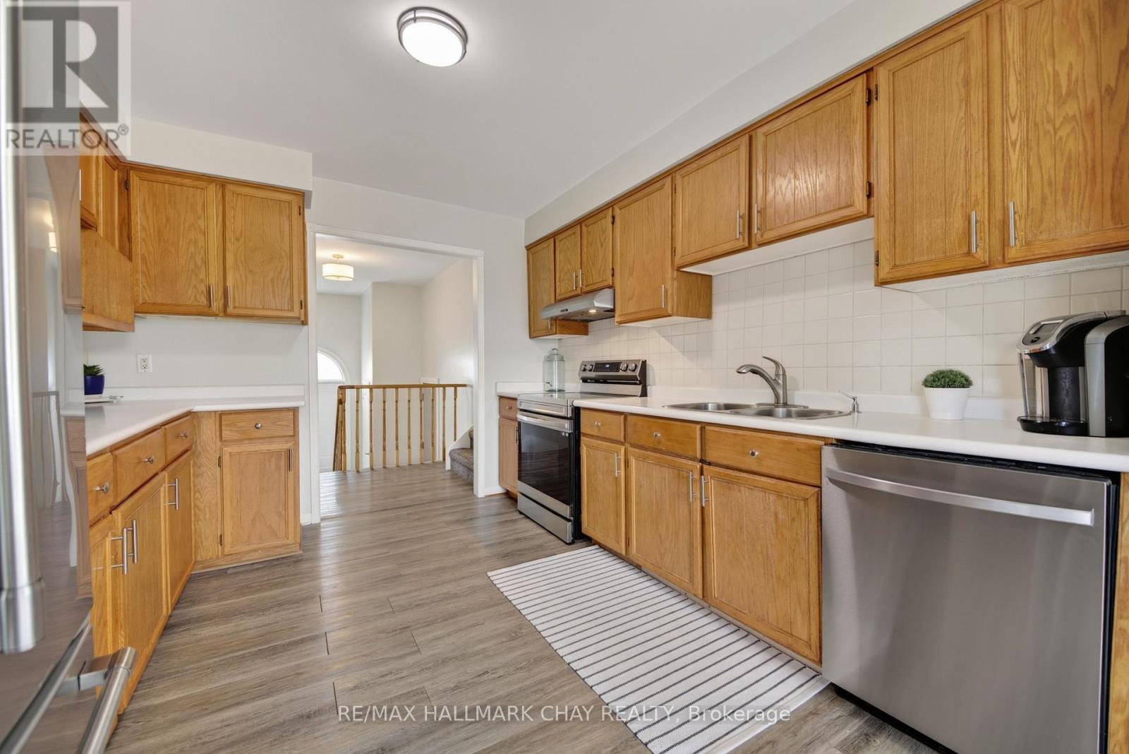 12 Mansonic Way, Essa, Ontario  L3W 0J7 - Photo 12 - N13816036